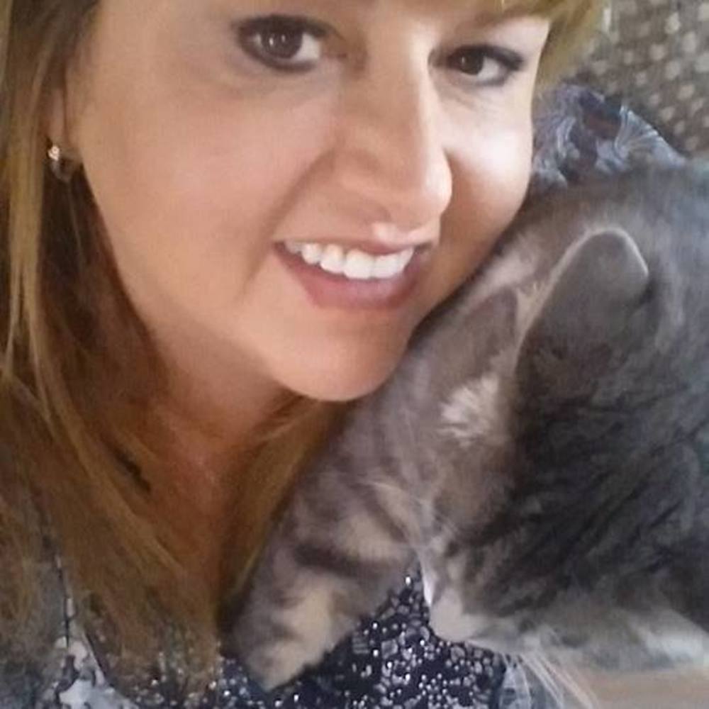 Meet your Posher, Cindy